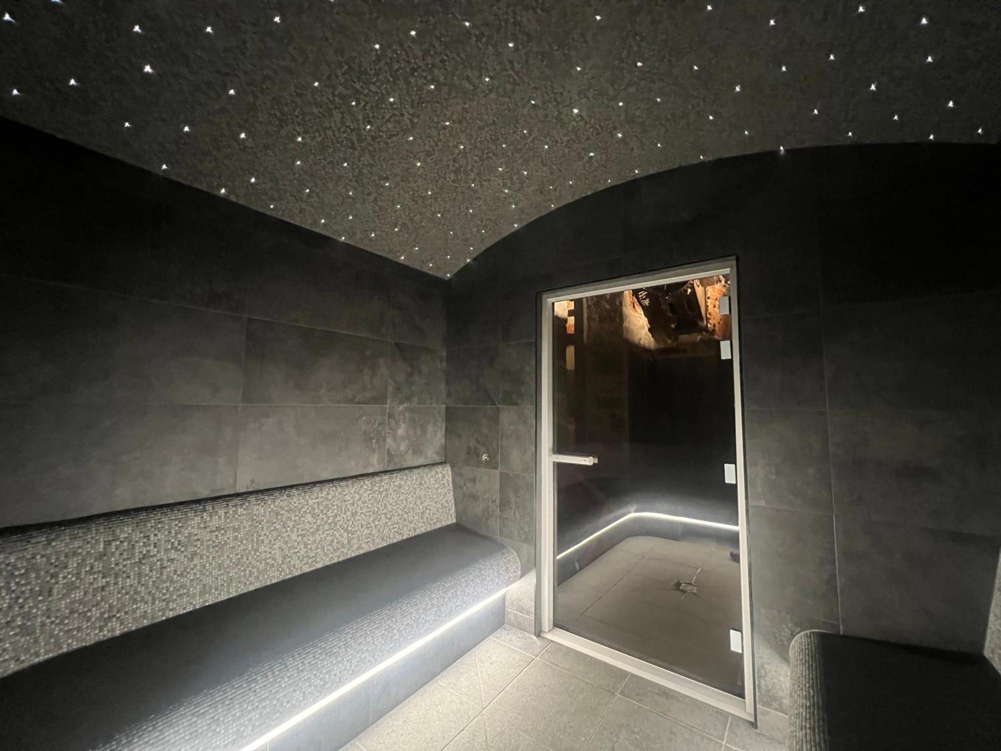 Gite Roche Des Ducs Avec Piscine Toute L'Annee, Spa, Sauna, Hammam Rochesson Exterior foto