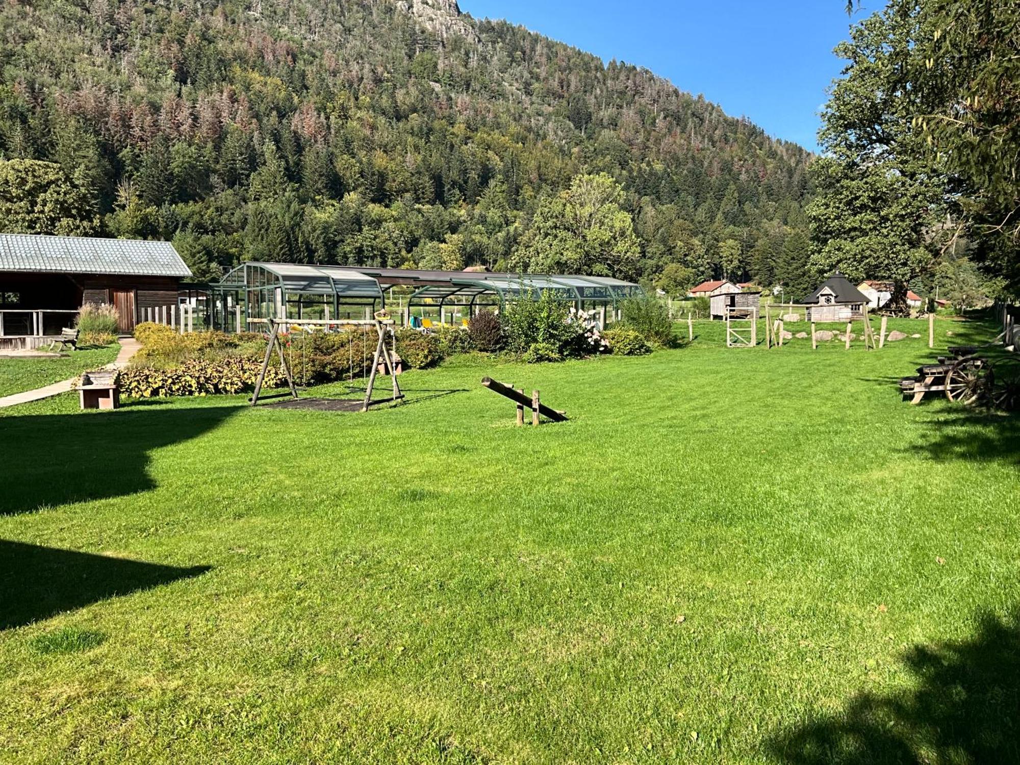 Gite Roche Des Ducs Avec Piscine Toute L'Annee, Spa, Sauna, Hammam Rochesson Exterior foto